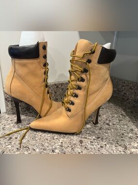 Lace-Up Tan Women's Pointed-Toe Booties